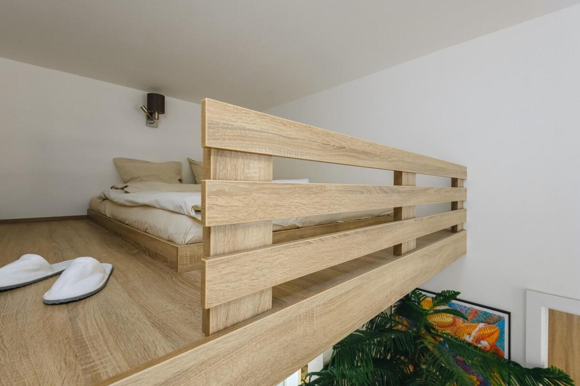 Cozy & Comfortable Apt Walking Anywhere You Want Sen Praga Esterno foto